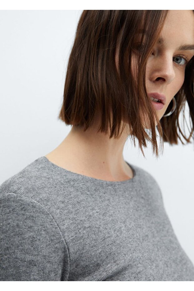 Büzgü detaylı elbise - 7