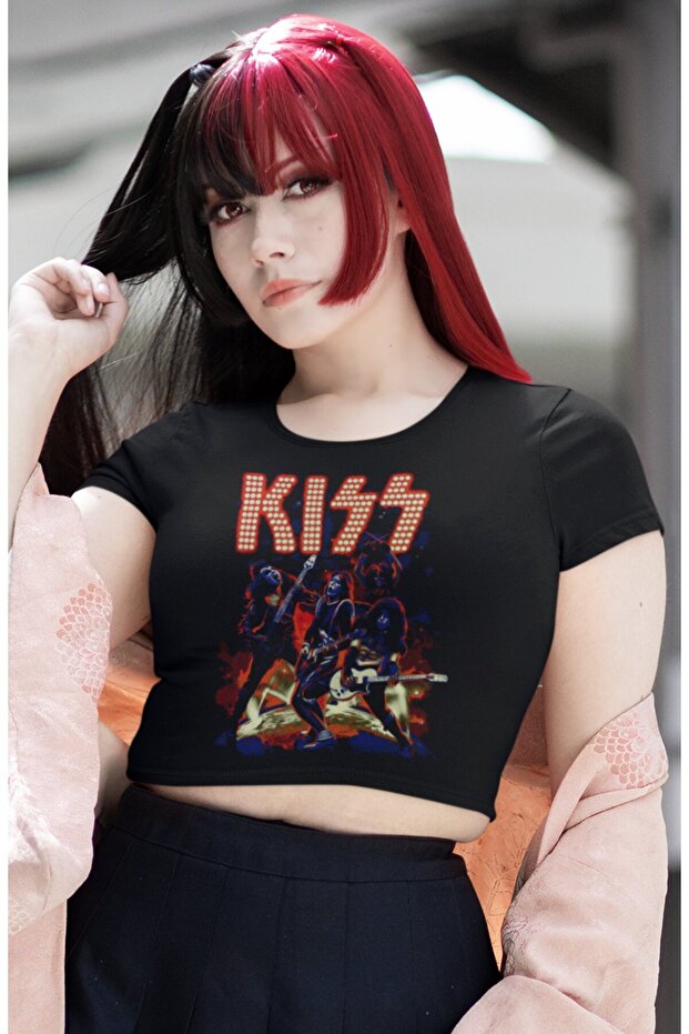 Kiss Printed Crop Top, Women's Rock Themed Crop Blouse