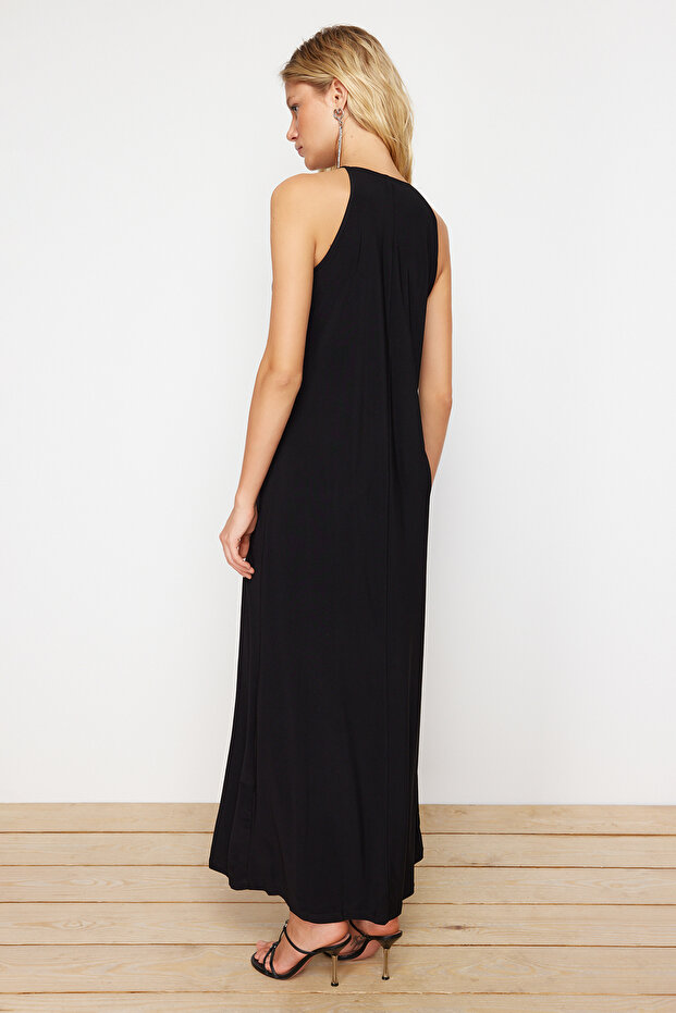 Siyah Soyut Halter Yaka A-line/Çan Açılan Esnek Maxi Örme Kalem Elbise TWOSS24EL00558 - 6