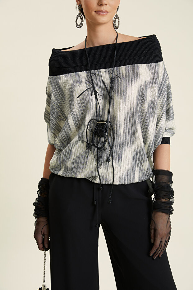 Kayık Yaka Bluz - 3