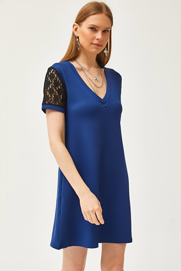 Women's Navy Blue V-Neck Lace Detailed Soft Textured Mini Dress ELB-19002114