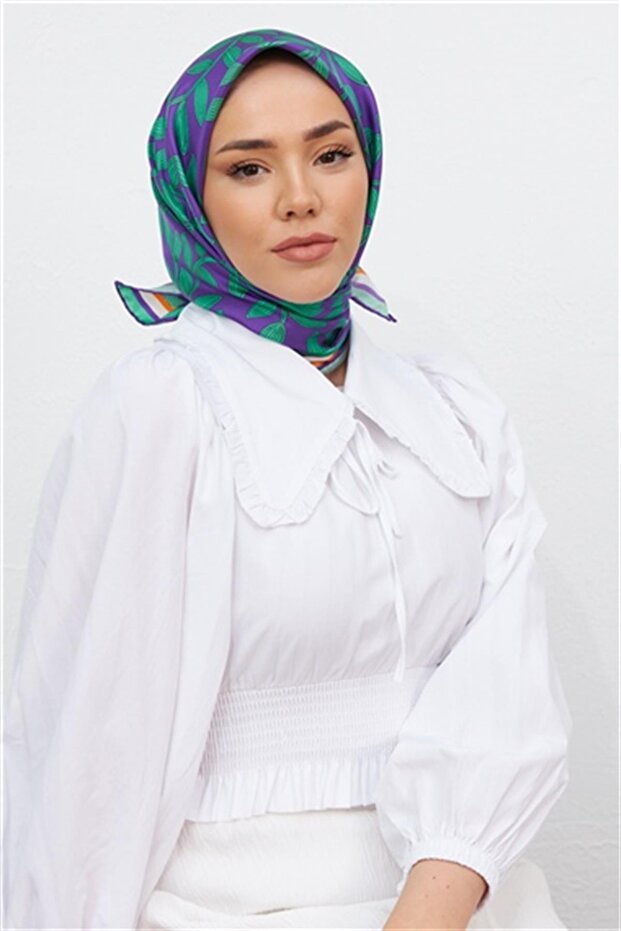 وشاح حرير سورة منقوش بأوراق أرجوانية 11397-38