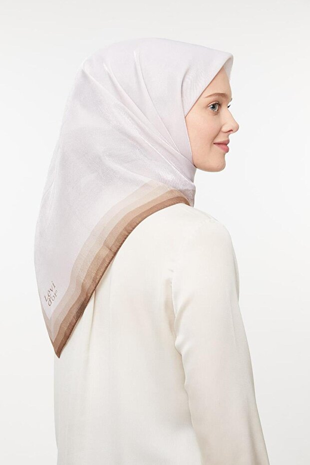 وشاح من العنبر الحجري - 3