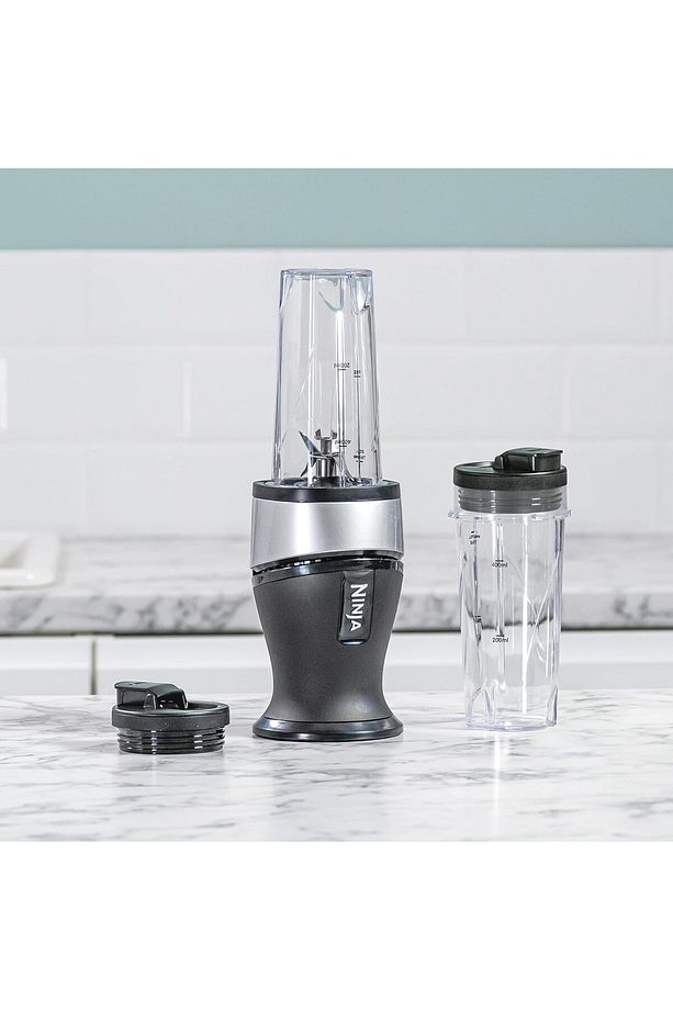 700W İnce Blender ve Smoothie Yapıcı, 2x 470ml Kapaklı Bardaklar - Güçlü Kişisel Blender - 8