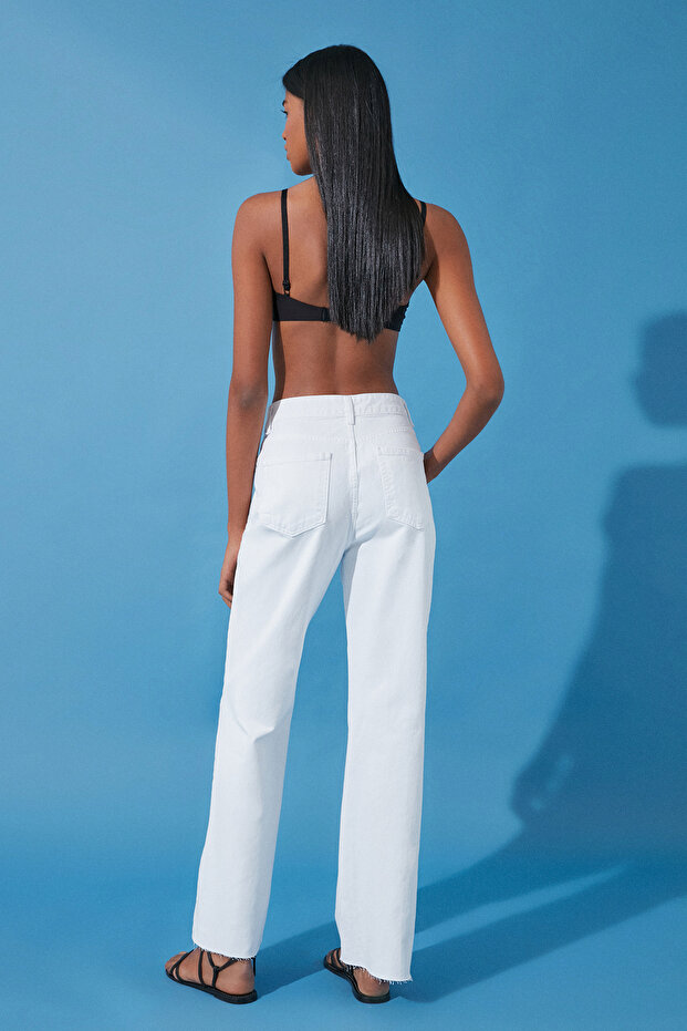 Beyaz Yırtıklı Yüksek Bel Wide Leg Jeans TWOSS24JE00167 - 6
