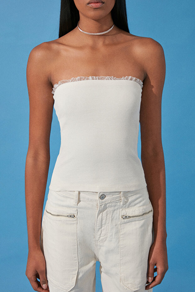 Taş Fitilli Straplez Yaka Dokuma Garnili Vücuda Oturan Pamuklu Esnek Crop Örme Bluz TWOSS24BZ00361 - 4