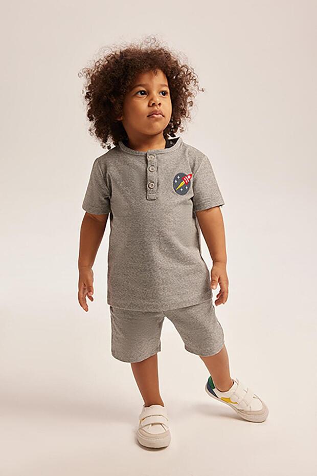 بدلة مزدوجة بتفاصيل أزرار للأولاد - 2