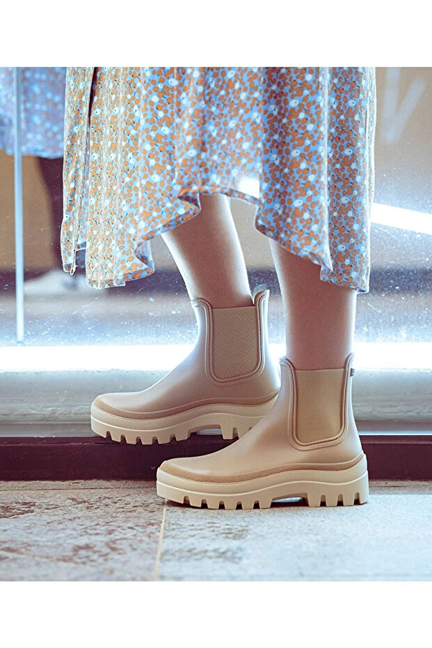 W10279 SOUL Beige&Black Women's Rain Boots BEIGE