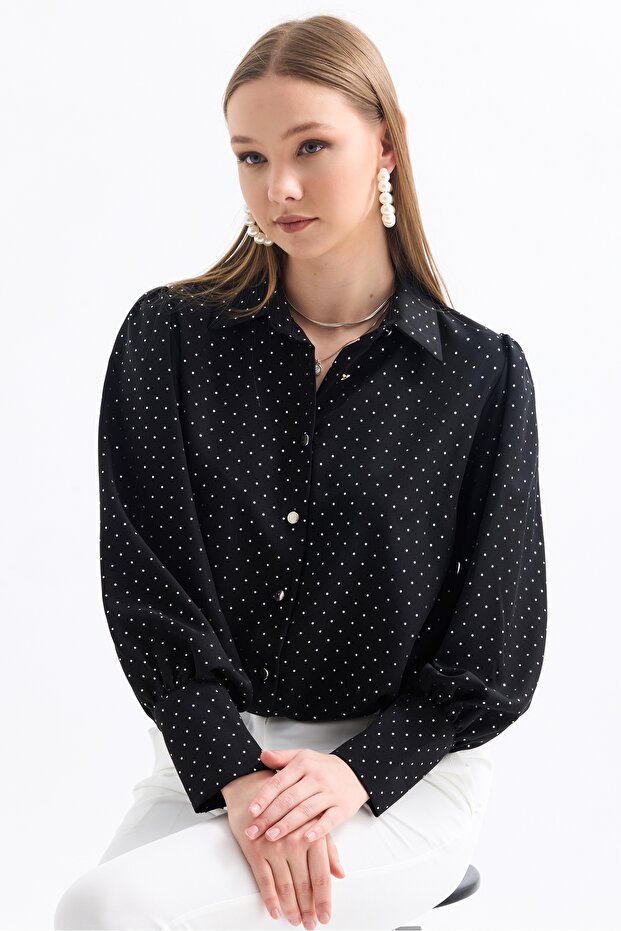 Women's Polka Dot Patterned Shoulder Gathered Balloon Sleeve Oversize Satin Shirt