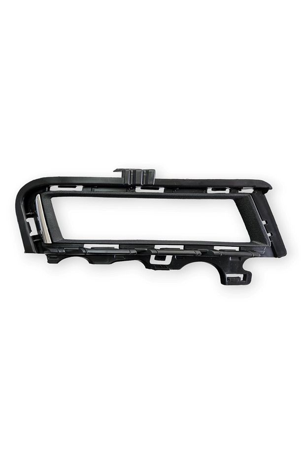VW Golf 7 2013-2017 Ön Tampon Sağ Sis Farı Çerçevesi Kromlu 5G0853212E - 2