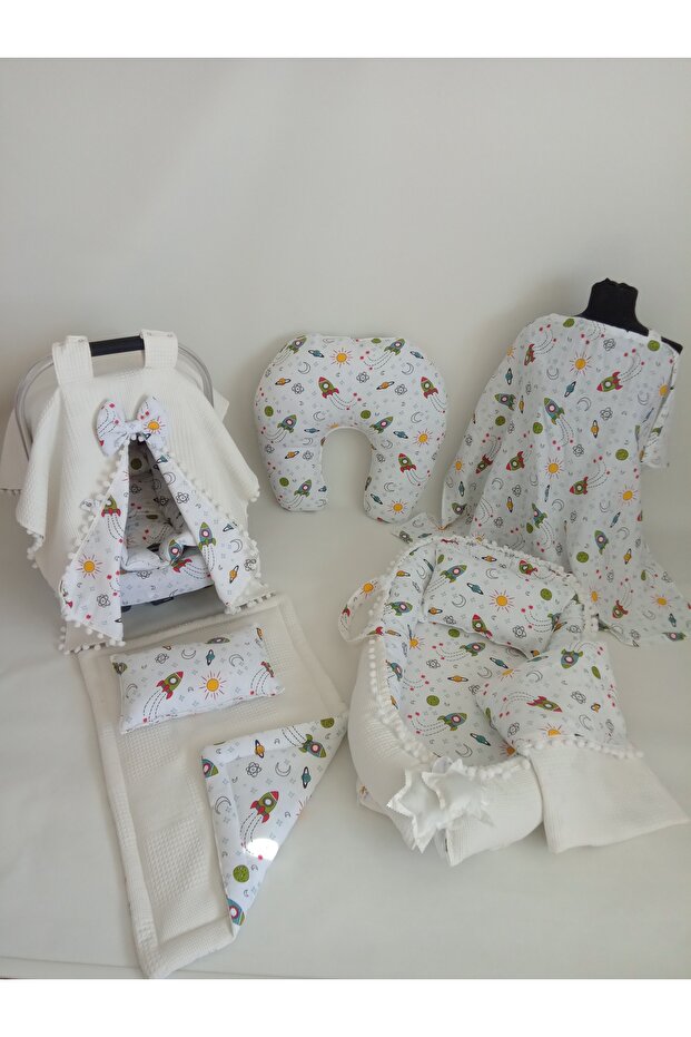 غطاء عربة الأطفال، وسادة عربة الأطفال، ملاءة عربة الأطفال، غطاء عربة الأطفال من Babynest، غطاء عربة الأطفال للرضاعة، بطانية عربة الأطفال للرضاعة.