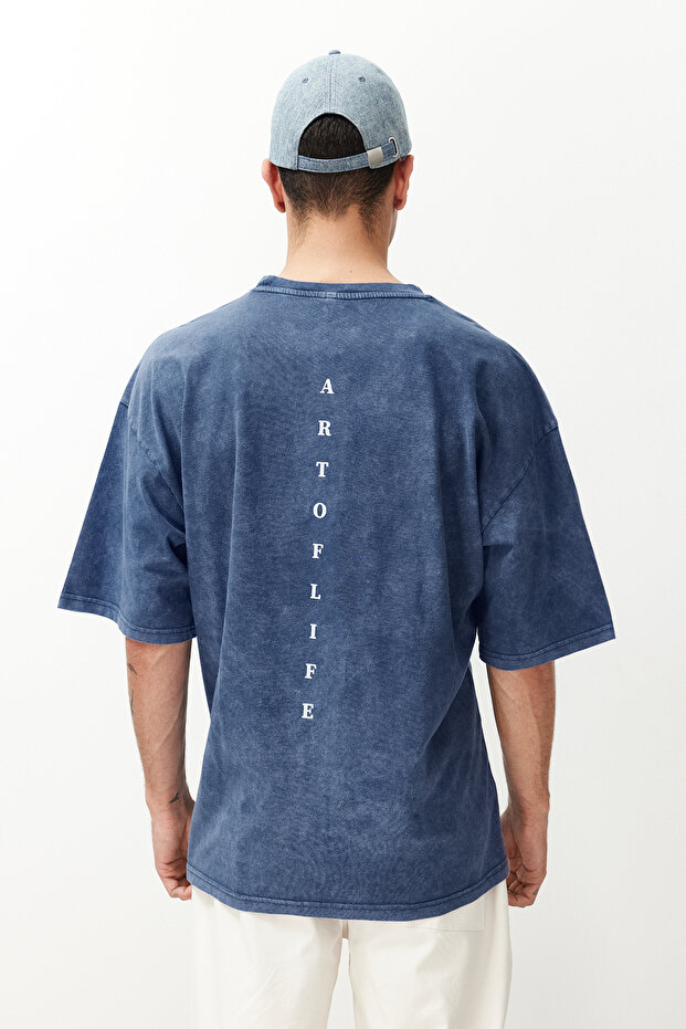 Indigo Oversized/Wide Cut Faded Effect Letter Printed 100% Cotton T-Shirt TMNSS23TS00166