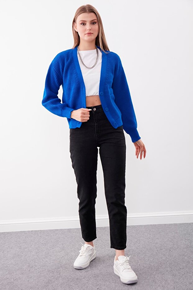 Strickjacke mit drei Knöpfen - 4