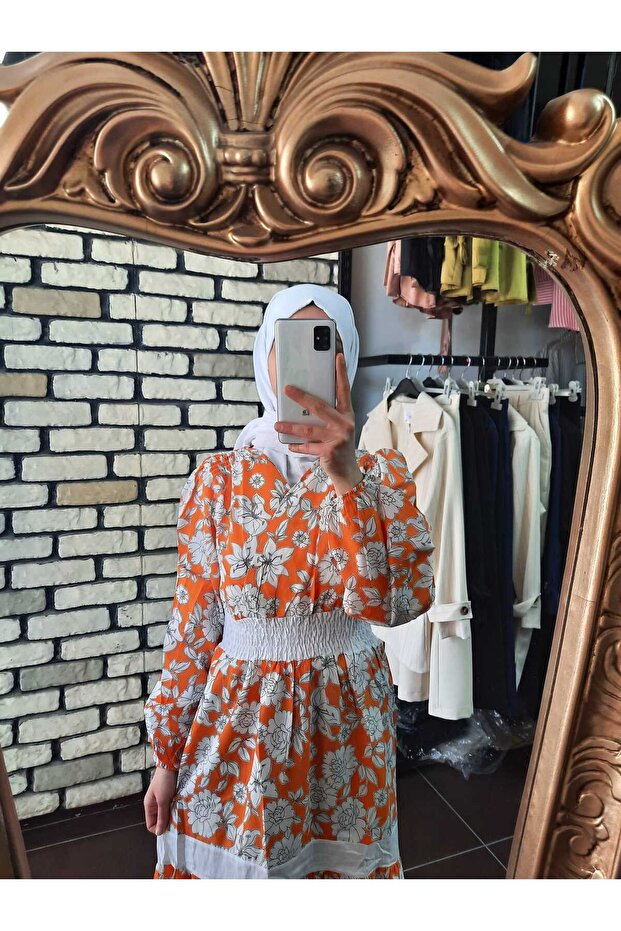 Çiçek desenli elbise - 3