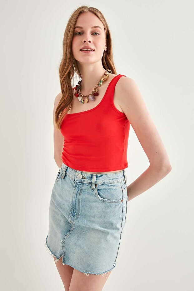 Zero Sleeve Thick Strap Crop Body - 3