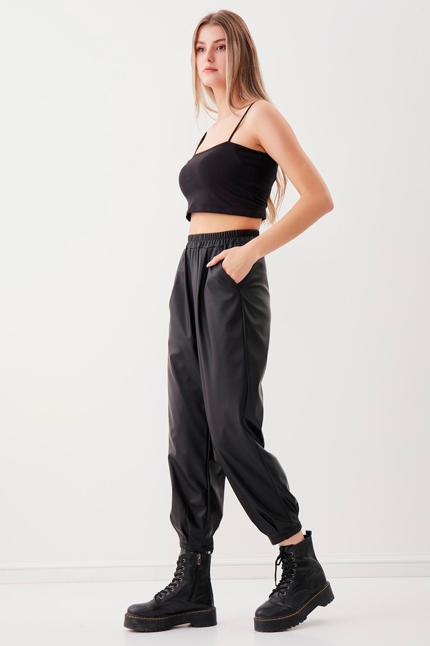 Rakott műbőr nadrág - 2