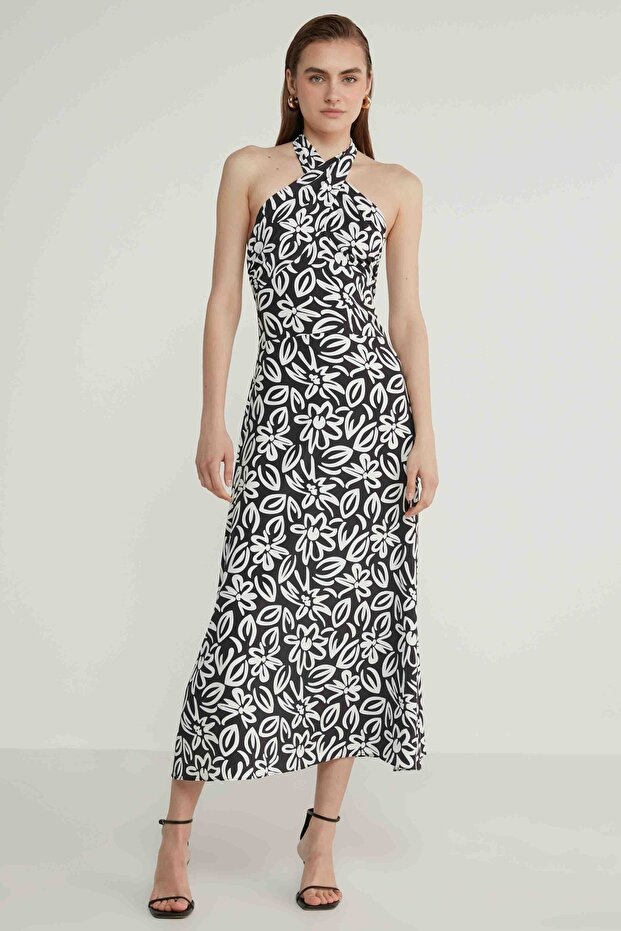 Dlouhé šaty s květinovým vzorem na krku - 1