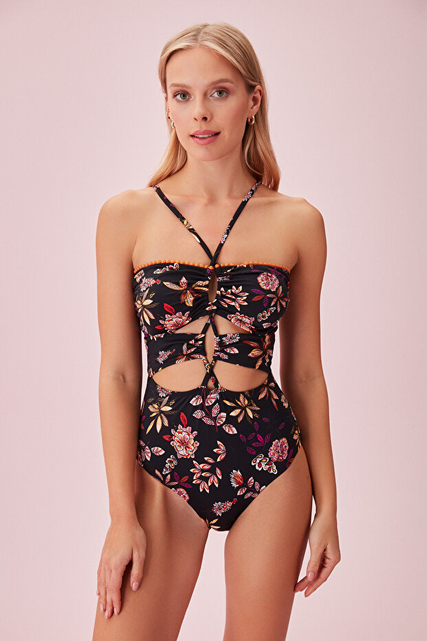 Detailed Bandeau Patterned Swimsuit