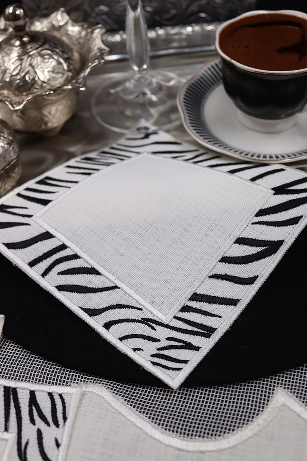 Zebra Desenli Kahve Yanı Sunum Peçetesi(3 adet) - 8