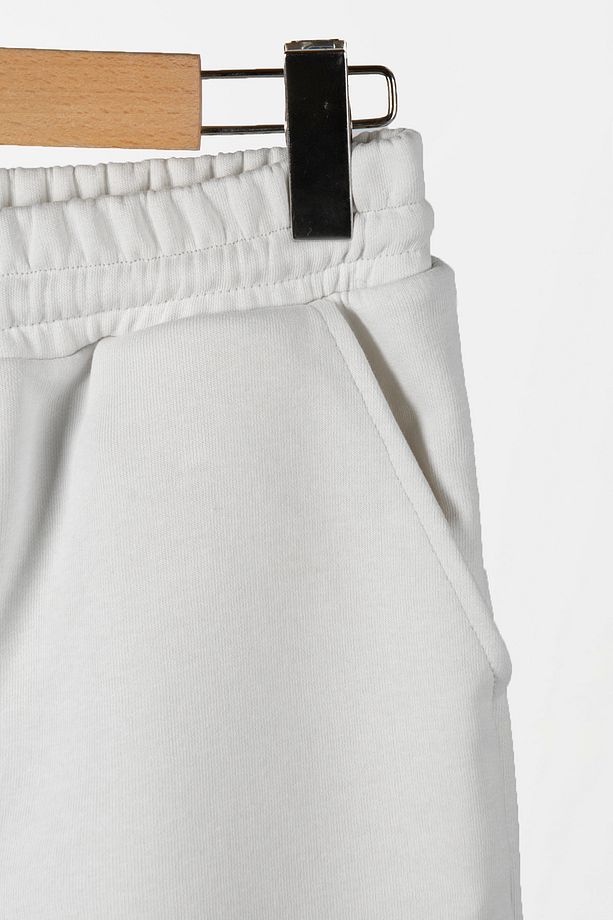 Erkek Beyaz Basic Regular Fit Şort & Bermuda - 3