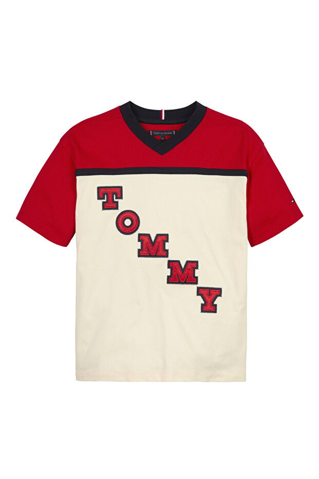 تي شيرت رجالي أحمر مطبوع VARSITY TEE S/S