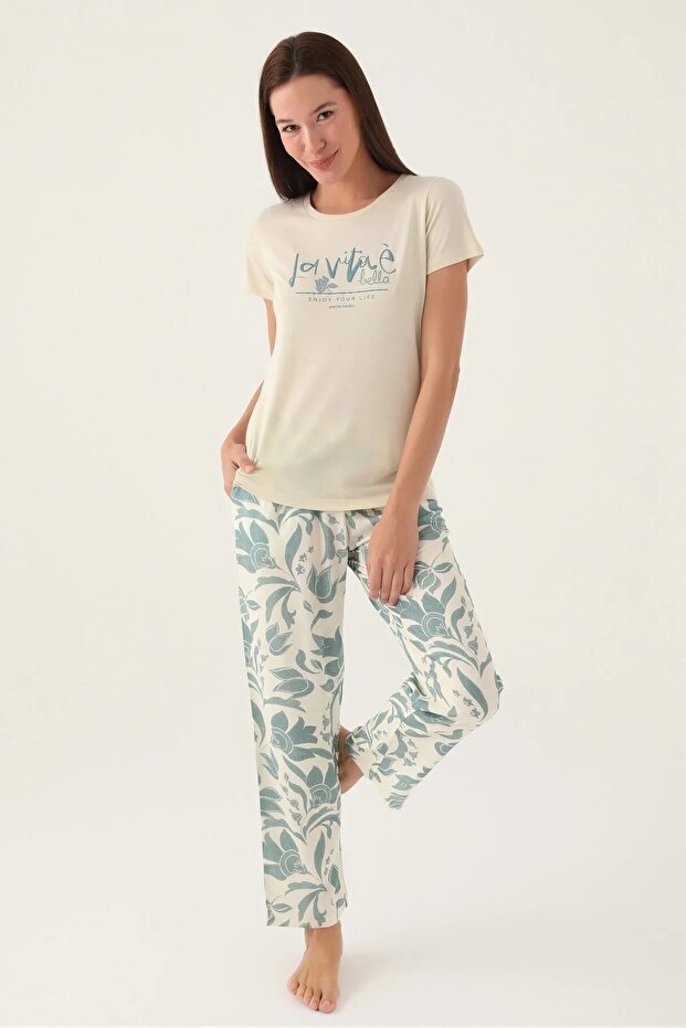 PİERRE CARDIN SOFT TEXTURED COMFORTABLE COLLAR SHORT SLEEVE WOMEN'S PAJAMAS SET