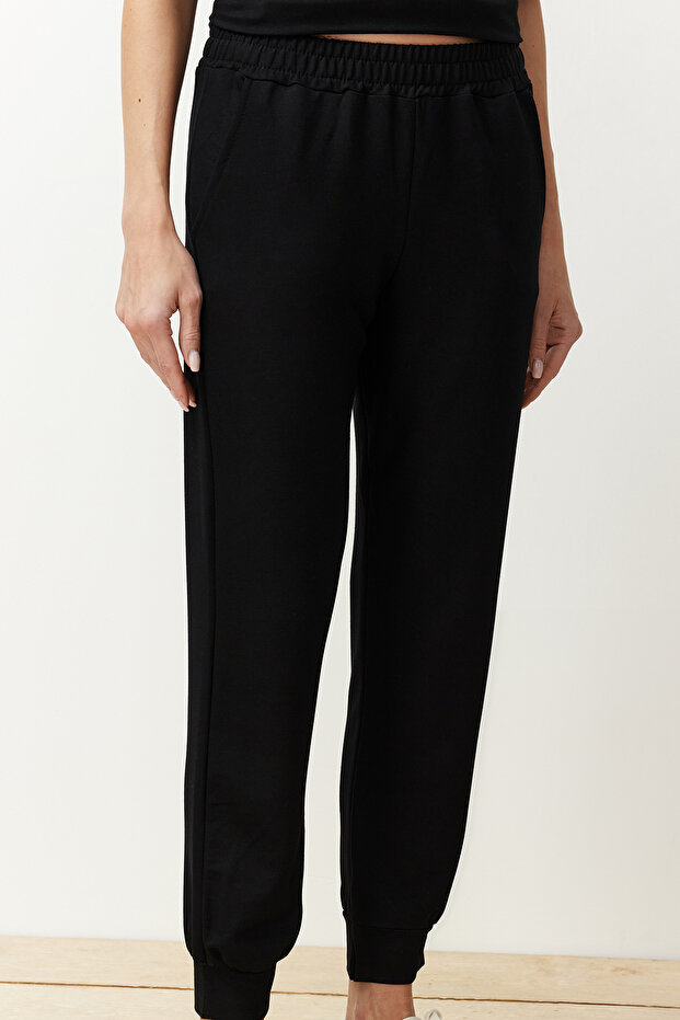 Siyah Bisiklet Yaka Kısa Kol Basic Jogger Örme Bluz Pantolon Alt-Üst Takım TWOSS24AU00120 - 10