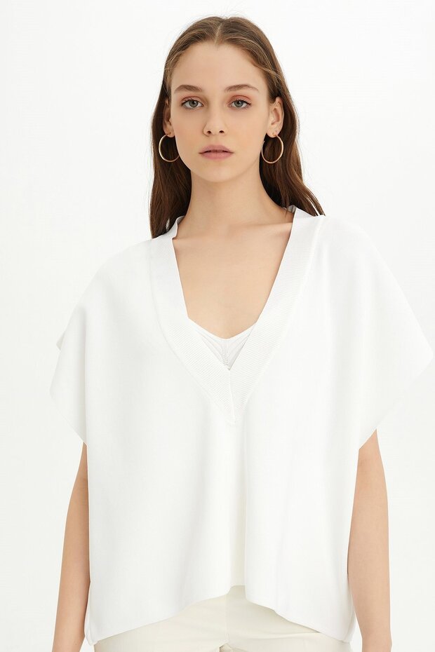 Ecru Athlete Blouse Knitwear Team