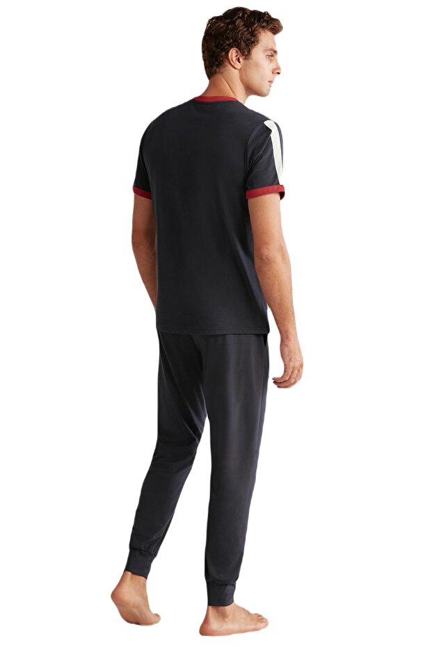 طقم بيجامة رجالي باللون الأزرق الداكن من First Touch - 6