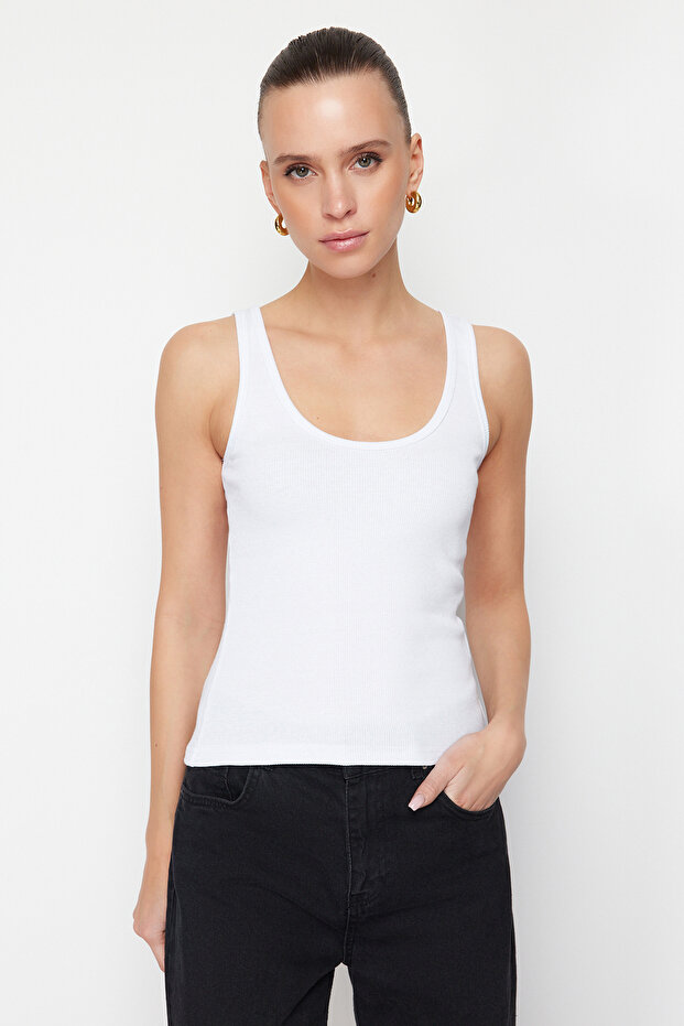 Siyah-Beyaz 2'li Paket Fitted/Vücuda Oturan Havuz Yaka Fitilli Esnek Örme Atlet TWOSS24AL00050 - 11