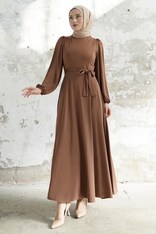 Scuba-Kleid mit Gürtel - Hellbraun - 1