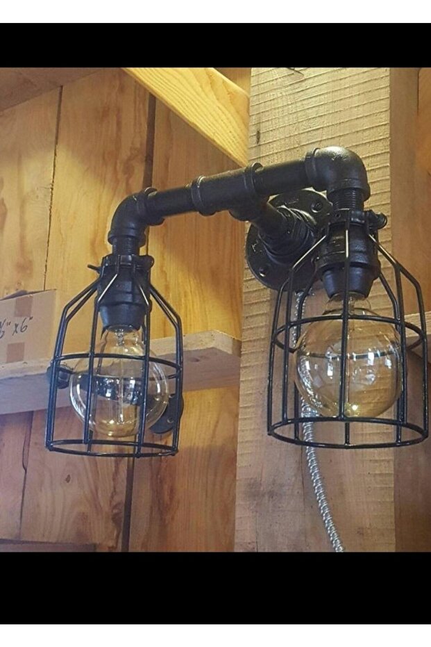 مصباح أرضي مزخرف على الحائط - 1