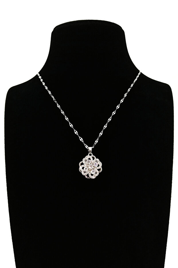Zircon Embellished Rotating Clover Steel Necklace