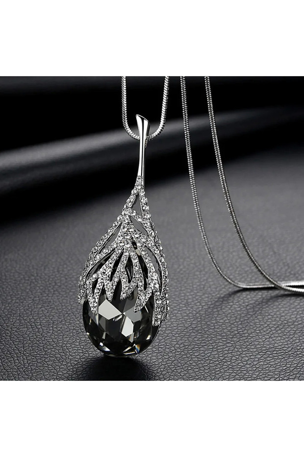 DROP STONE LONG DESIGN NECKLACE