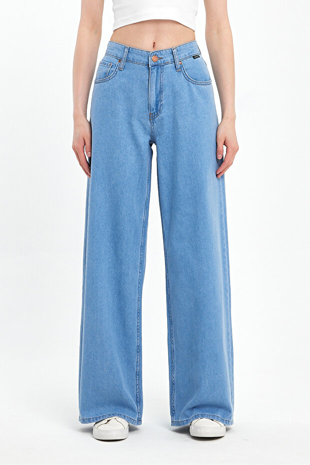 Carmen 011 Baggy Fit Denim Trousers 0917