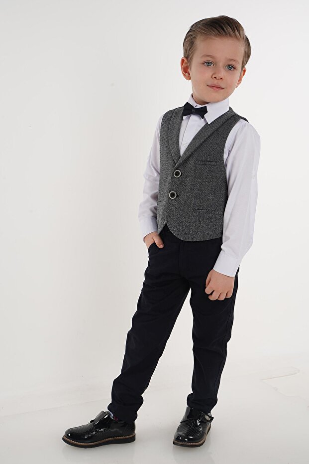 بدلة سهرة للأولاد باللون الرمادي ذات الزرين - 8