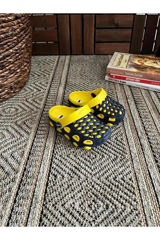 Boys' Closed Front Garden Pool Daily Sandals Slippers