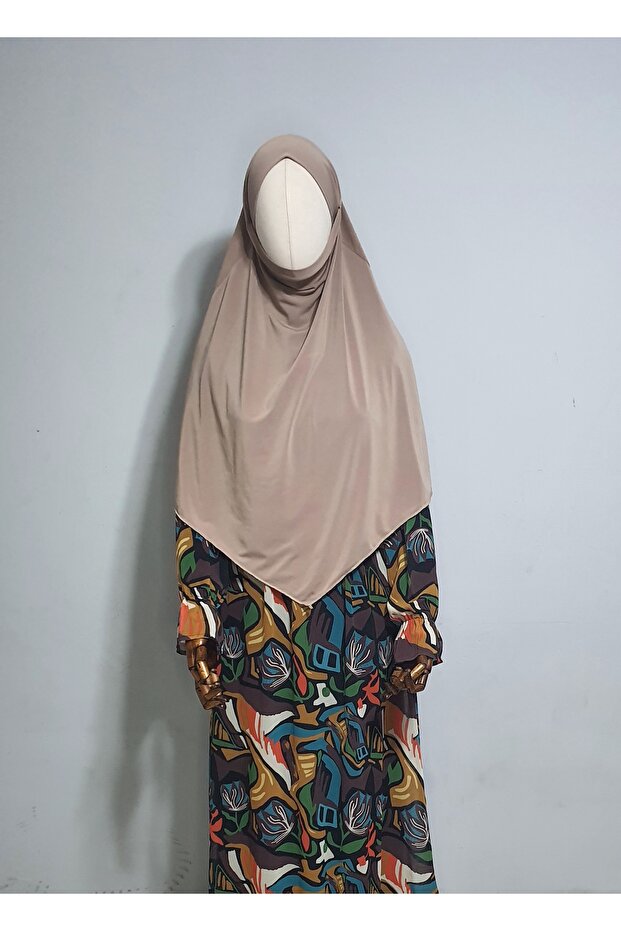 Short Ready-To-Wear Veil Suitable for Hajj and Umrah, Sandy Souffle Khimar Beige