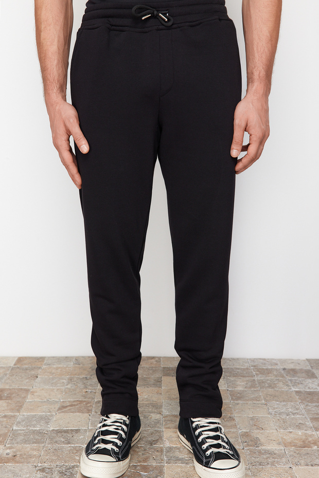 TMNSS24EA00008 بنطال رياضي أسود أساسي - 1