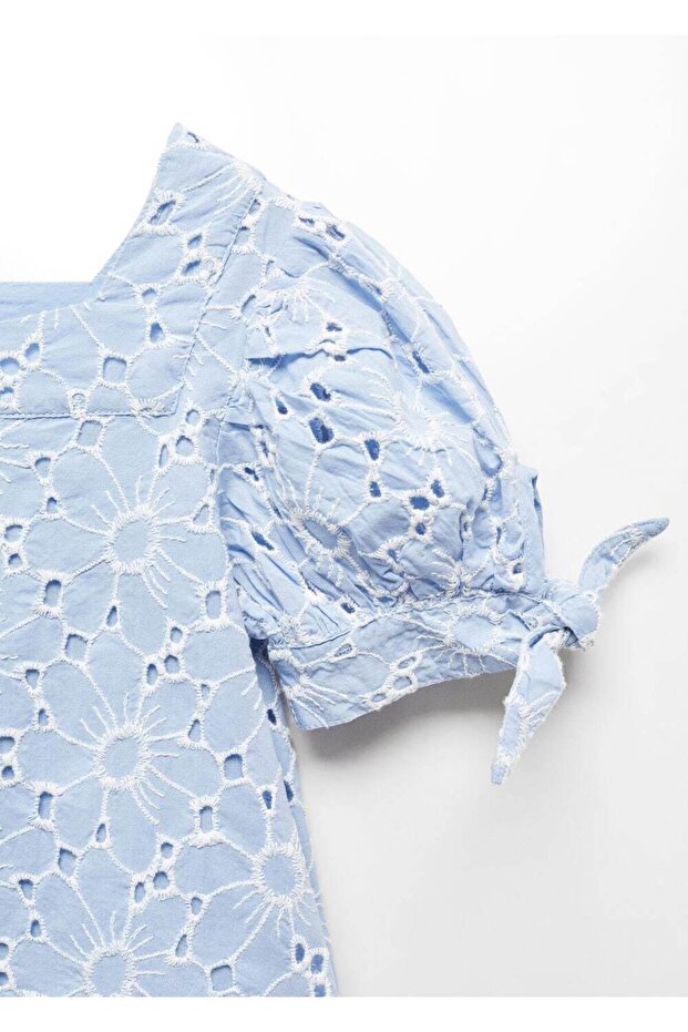 Çiçek işlemeli bluz - 4