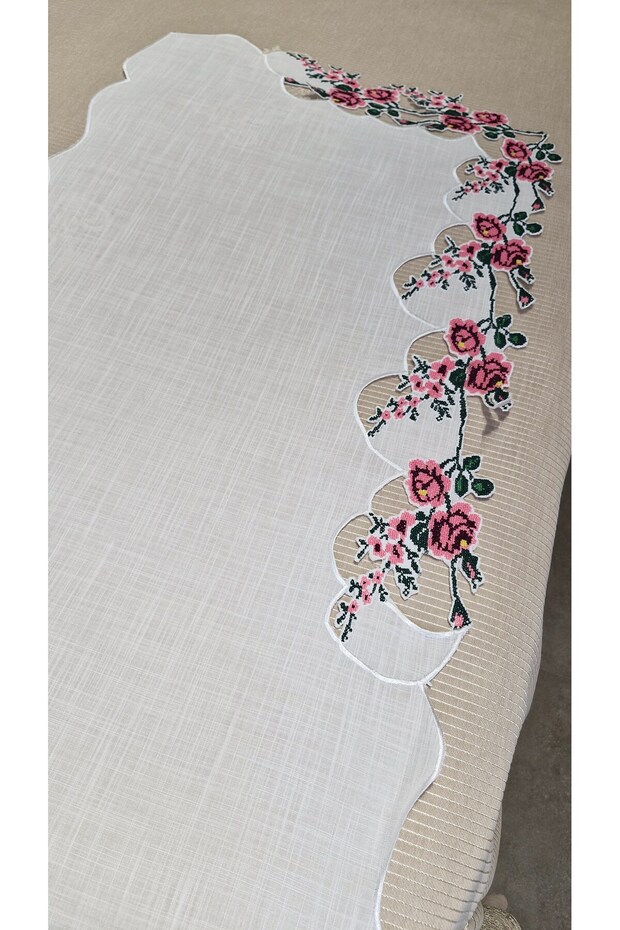 Kanaviçeli Runner - 4