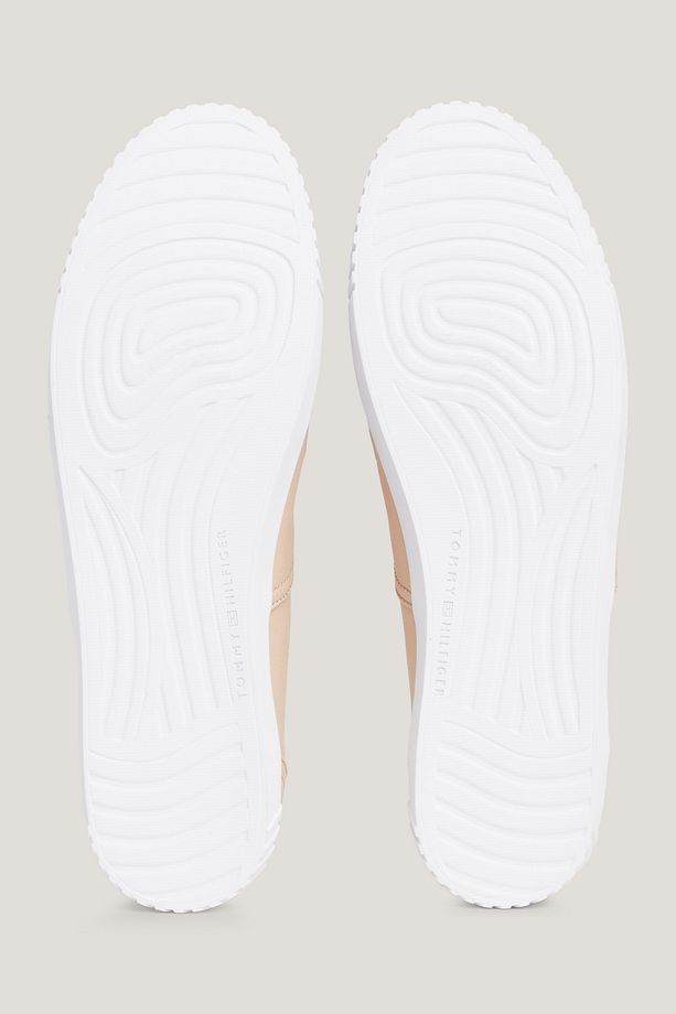 CANVAS LACE UP SNEAKER - 4