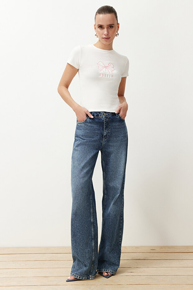 Ekru Kurdele Baskılı Fitted/Vücuda Oturan Fitilli Esnek Örme T-Shirt TWOSS24TS00231 - 3