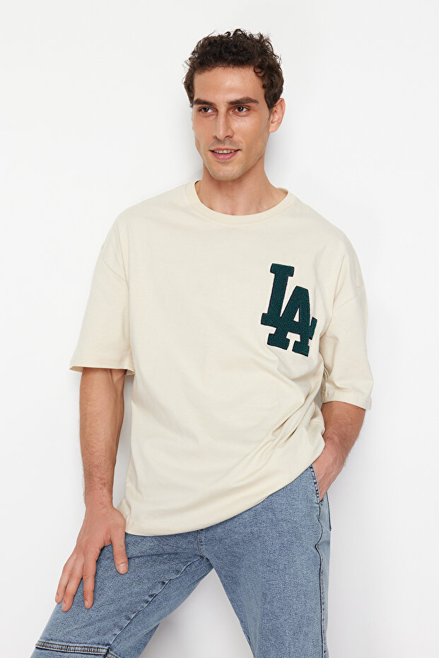 Taş Oversize Süzene Şehir Nakışlı %100 Pamuklu T-Shirt TMNSS22TS2268 - 1