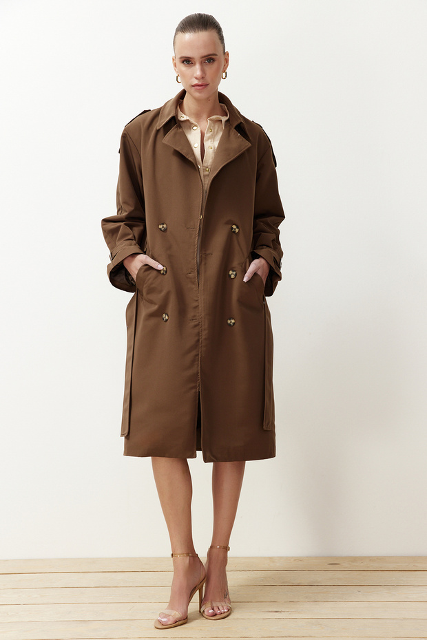 Kahverengi Oversize Kuşaklı Trençkot TWOSS21TR0005 - 7