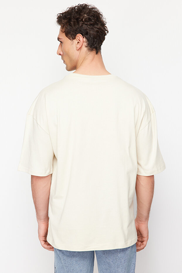 Taş Oversize Süzene Şehir Nakışlı %100 Pamuklu T-Shirt TMNSS22TS2268 - 2