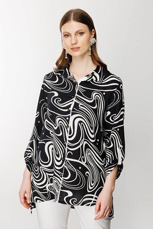 بلوزة منقوشة بأكمام كتاف - 1