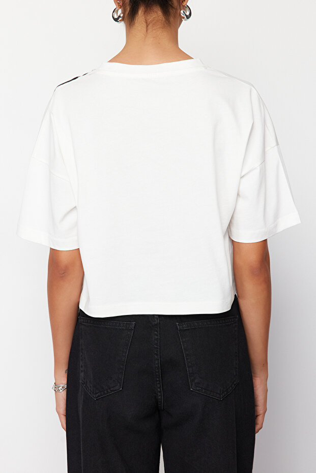 Beyaz Regular Örme T-Shirt TEDSS24TS00032 - 4