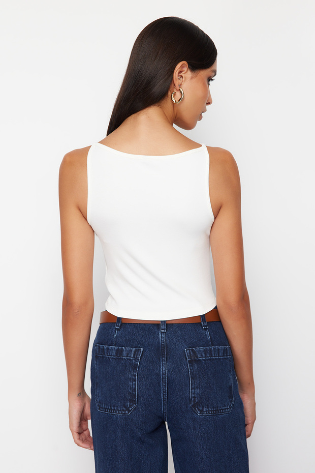 Beyaz Askılı Fitted/Vücuda Oturan Esnek Örme Bluz TWOSS24BZ00535 - 6