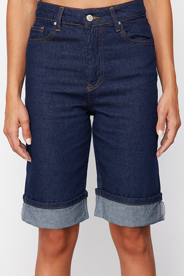 Koyu Mavi Paçası Katlamalı Denim Bermuda TWOSS24SR00162 - 4
